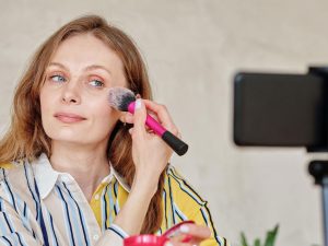 Kundengewinnung in der Beautybranche: Warum Facebook- und Instagram-Beiträge nicht länger reichen
